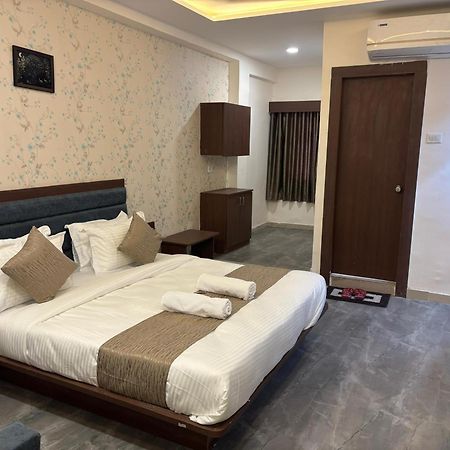Hotel Mountain Bharuch Luaran gambar